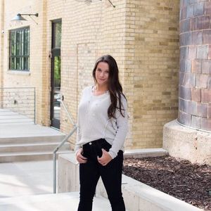 Meet your Posher, Hannah